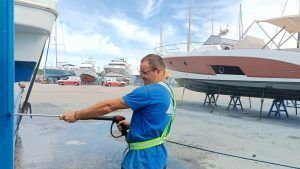 La Fundación Vela Clásica impulsa la inclusión laboral y social a través de su proyecto de carpintería de ribera y la incorporación de un joven de Afanas